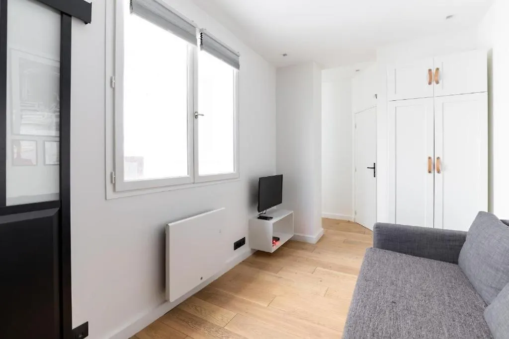 Divry - Montparnasse Superbe Appartement 4P Paris 0*,  France